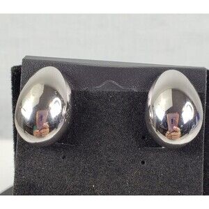Vintage Signed Monet Egg Shape Silver Tone Clip On Earrings